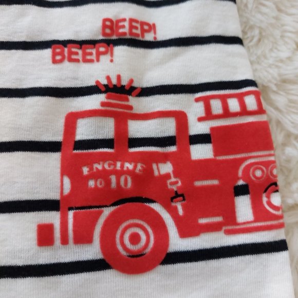 3/$25 -Carter Baby boy Romper - Picture 3 of 5